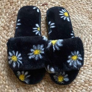 Daisy Slippers